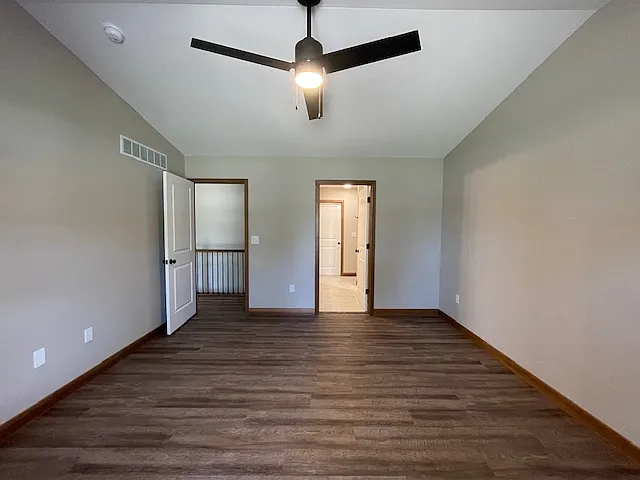 231 Lakeside Dr #231 — Photo 12