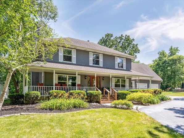 718 Oakland Dr, Dekalb, IL 60115