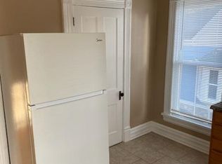 802 Langdon St #A, Alton, IL 62002