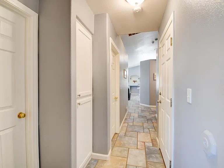 9657 Marble Peak Ct — Photo 24