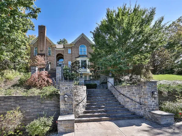 5000 Taft Pl, Cincinnati, OH 45243