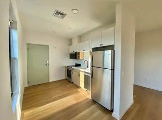 102 Howe St #602, New Haven, CT 06511