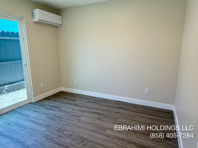 2976 National Ave #4 — Photo 12