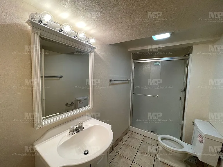 611 1/2 S Grant Ave — Photo 11