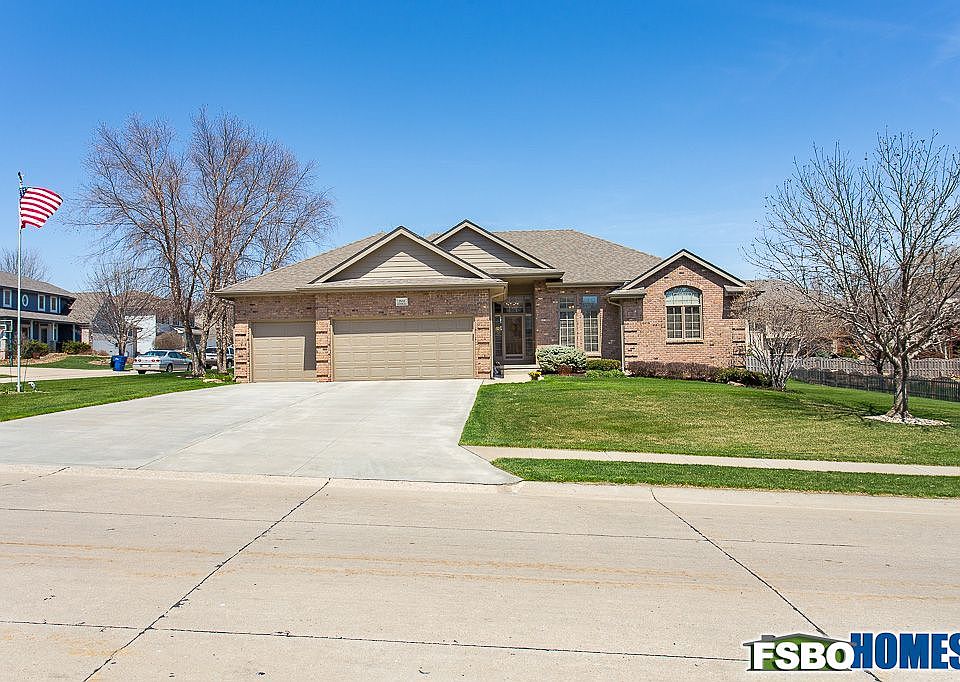 1st image of 918 Knapp Dr