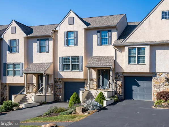 126 Steeplechase Dr, Elverson, PA 19520