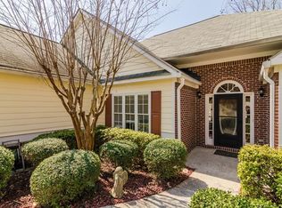 711 Soaring Dr, Marietta, GA 30062
