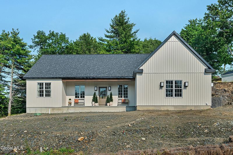 2nd image of 17 Woodland Hill Road