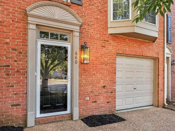 640 Huffine Manor Cir, Franklin, TN 37067