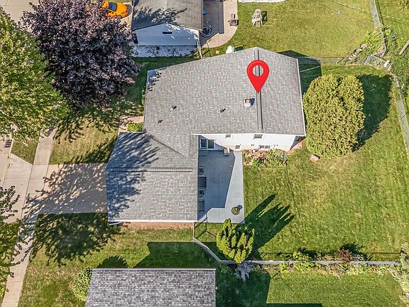 2nd image of 506 S Midpark Dr