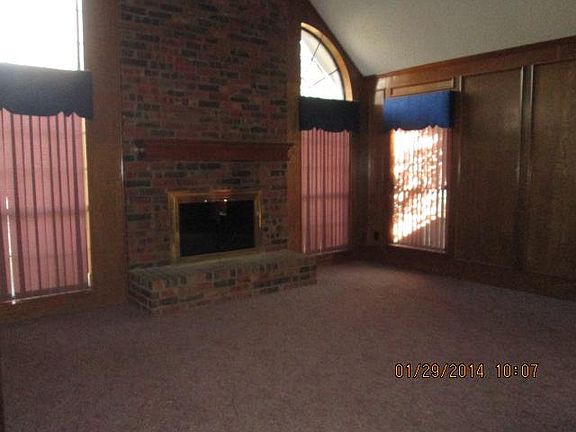 2nd image of 342 Meadowcreek Dr