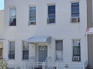 8720 124th St, Richmond Hill, NY 11418