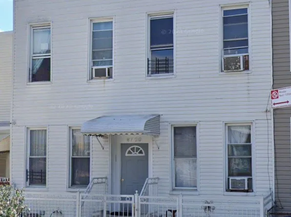 8720 124th St, Richmond Hill, NY 11418