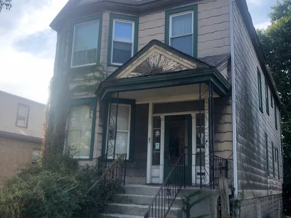 10432 S Ewing Ave, Chicago, IL 60617