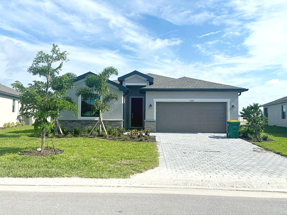1566 Saddlewood Cir