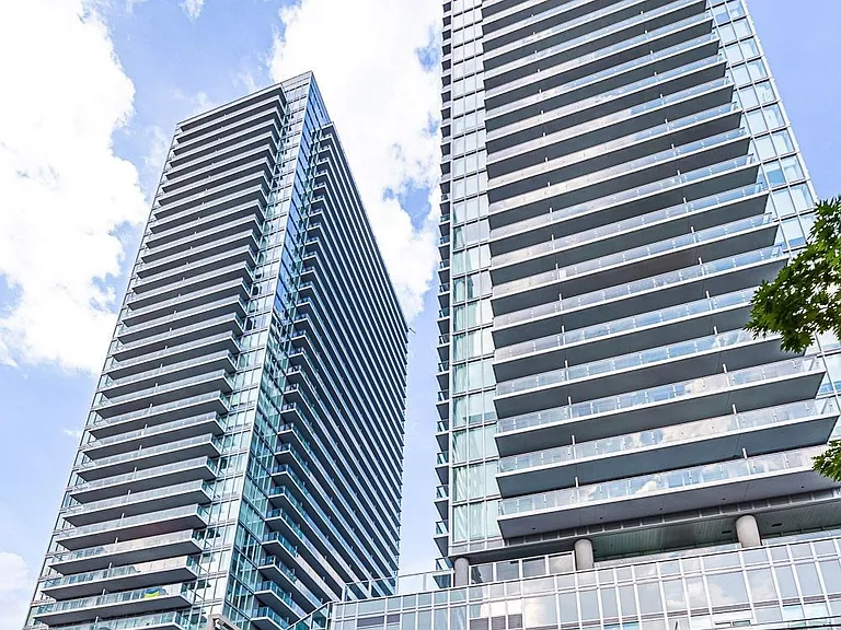 195 Redpath Ave #LPH13 — Photo 10