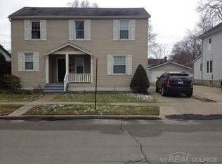 91 1/2 Muir Rd, Grosse Pointe Farms, MI 48236