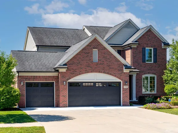 17646 Kite Dr, Macomb, MI 48042