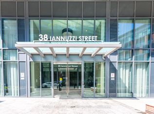38 Iannuzzi St #540, Toronto, ON M5V 0S2