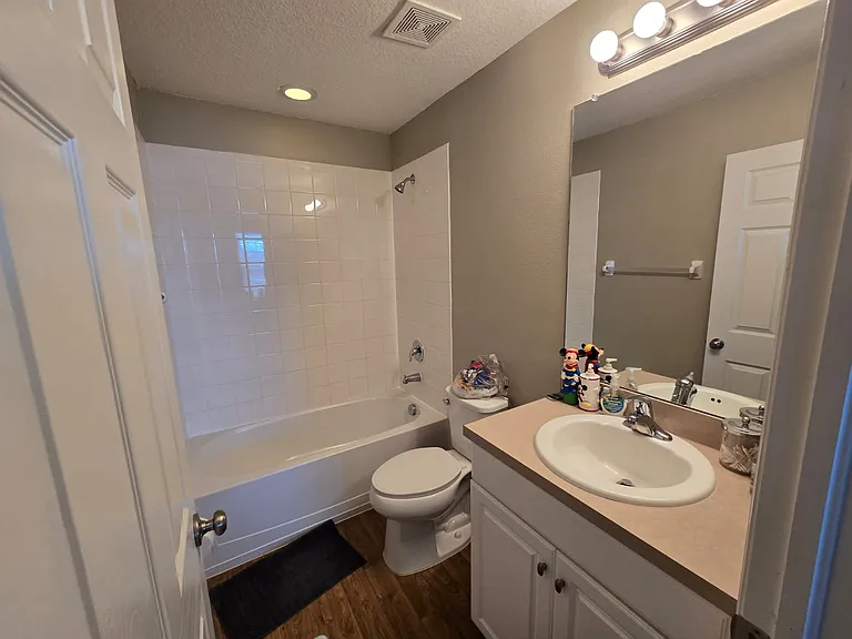 8915 Walnut Gable Ct — Photo 11