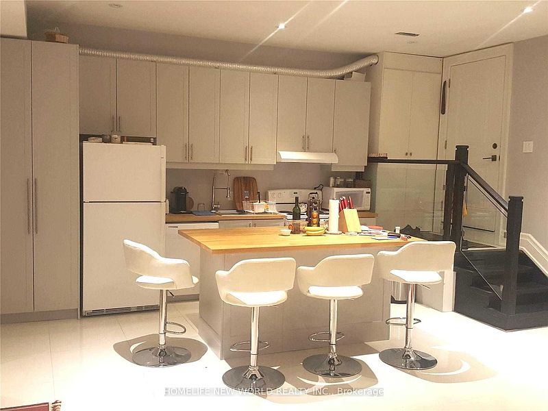 Toronto House for rent - 2 Bedrooms — photo 4