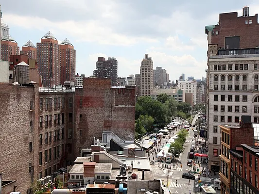 Sold by Sotheby's International Realty | media 12