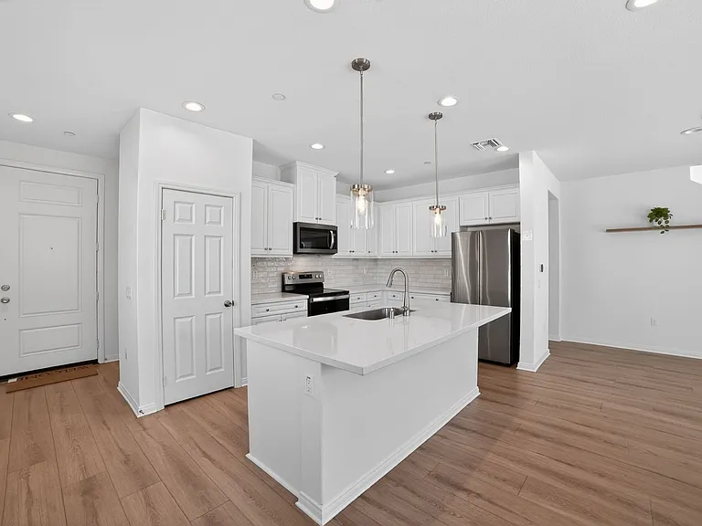 2471 Satsuma Ct — Photo 1