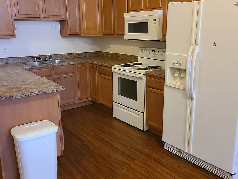 207 W 9th St #207 — Photo 12