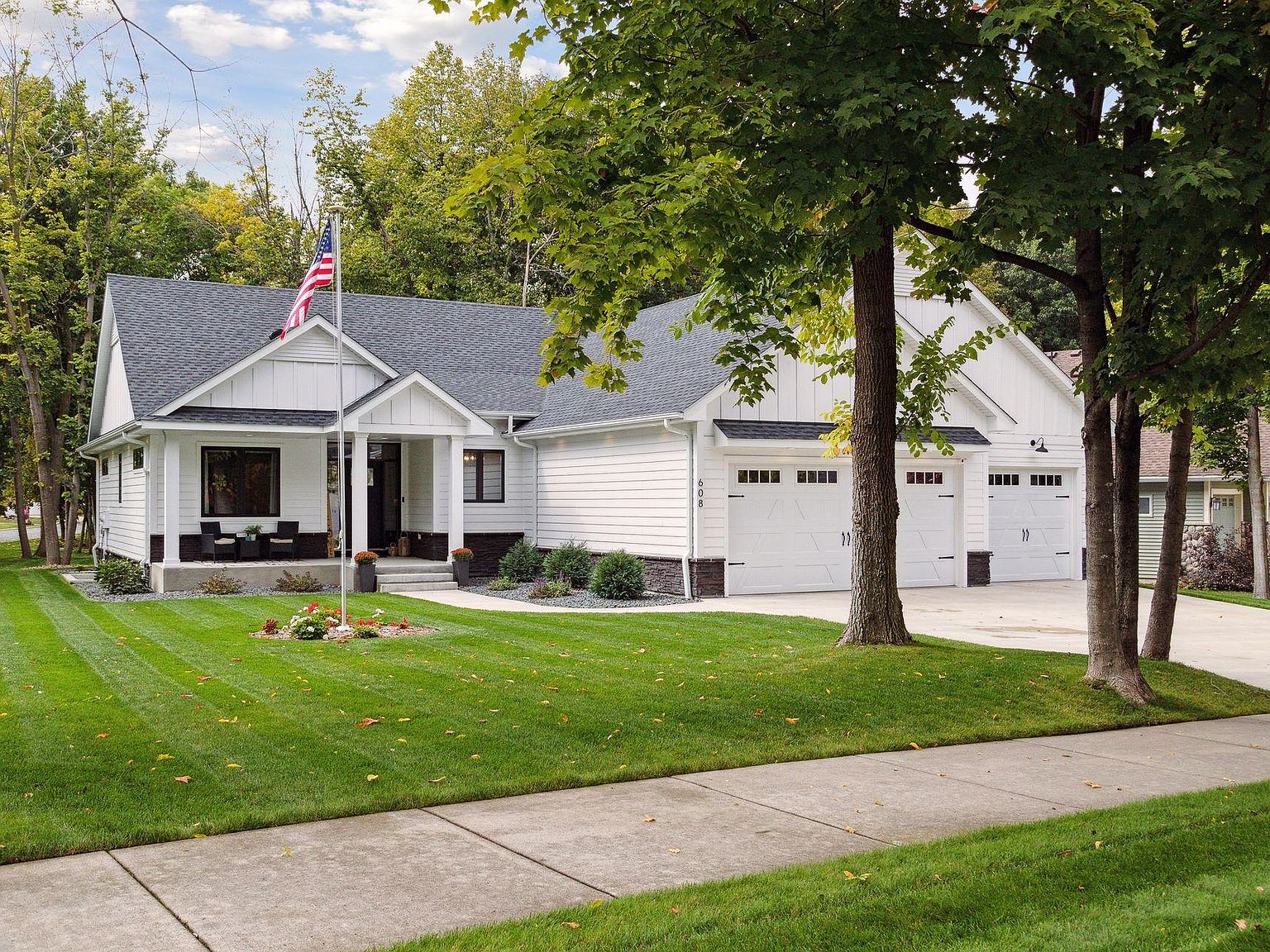 608 Chalupsky Ave SE, New Prague, MN 56071 Zillow