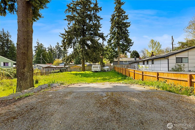 4th image of 1415 SW 356th Street