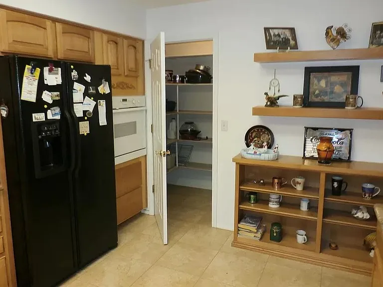 2340 Camero Ct — Photo 9