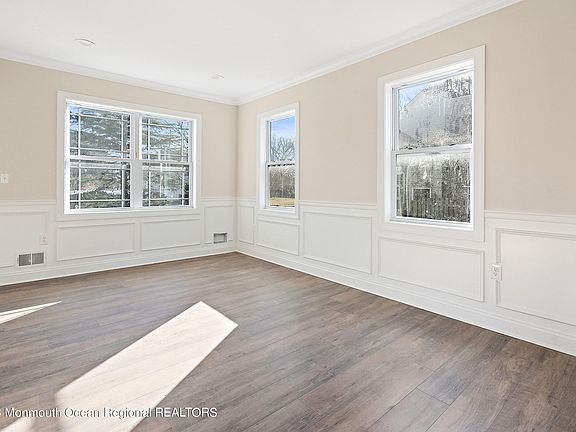 5th image of 73 E Rolling Hills Court