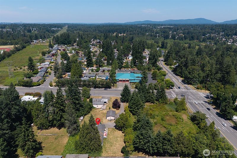 4th image of 13045 SE 208th