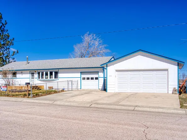 1201 E 8th St, Gillette, WY 82716