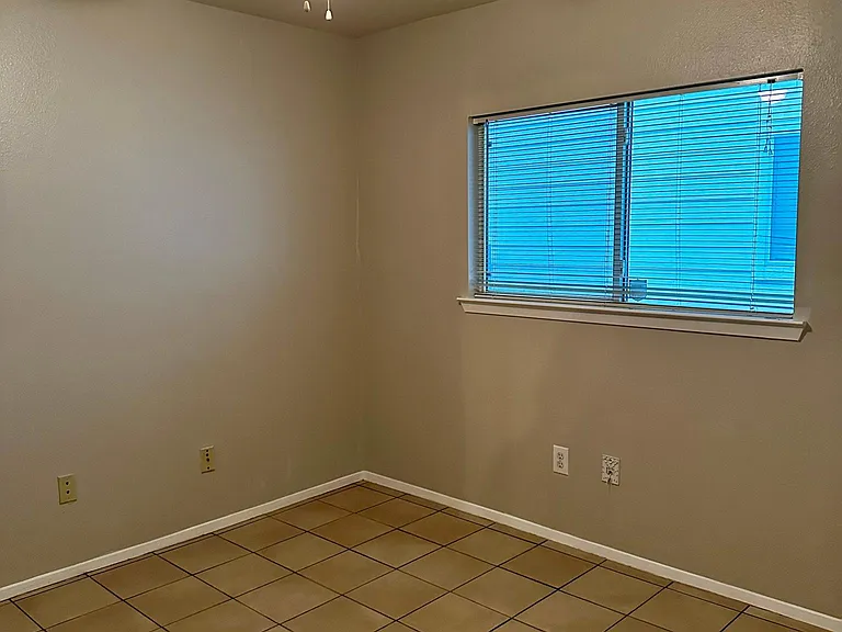 1585 Nichole Woods Dr — Photo 26