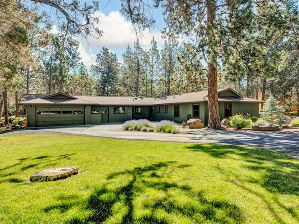 3926 NW Lower Village Rd, Bend, OR 97703