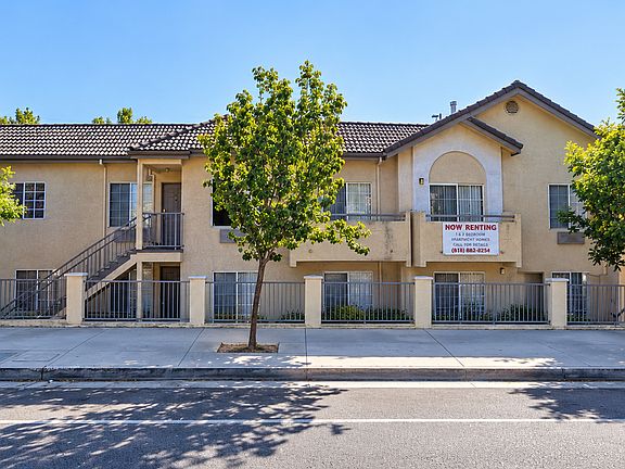 2nd image of 7320 Foothill Blvd #205