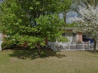 2295 Love Ln, Florissant, MO