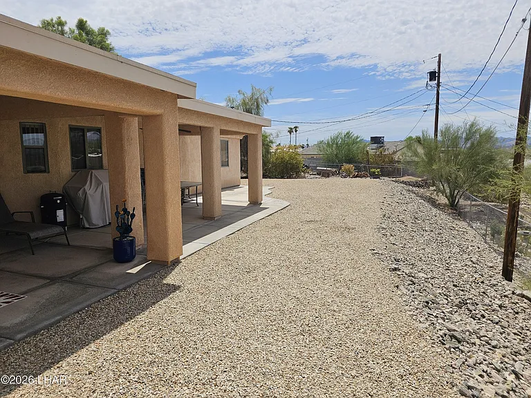 1740 Quartz Ln — Photo 26