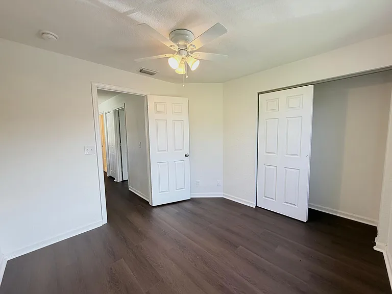 910 Summit Lake Dr — Photo 17