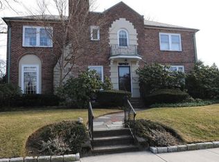 235 Freeman Pkwy, Providence, RI 02906