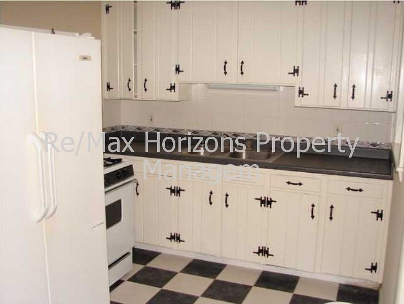 2nd image of 6611 Allyn Way