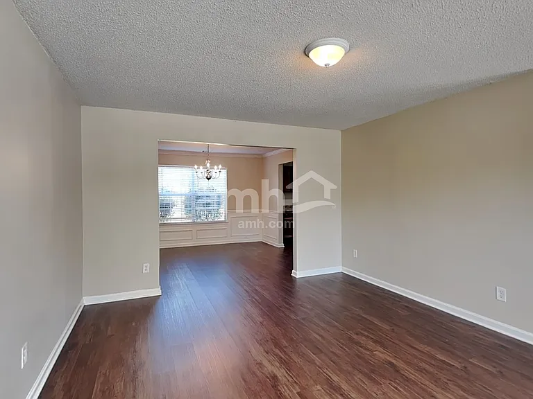 1124 Stepping Stone Ln — Photo 9