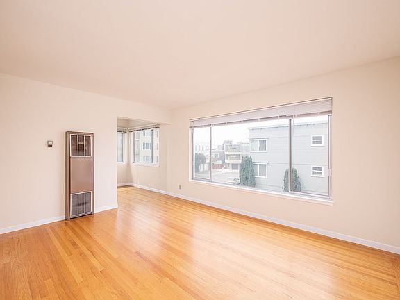 3rd image of 600 Laurel St APT 11