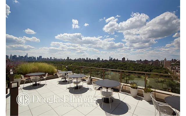 Sold by Douglas Elliman | media 22
