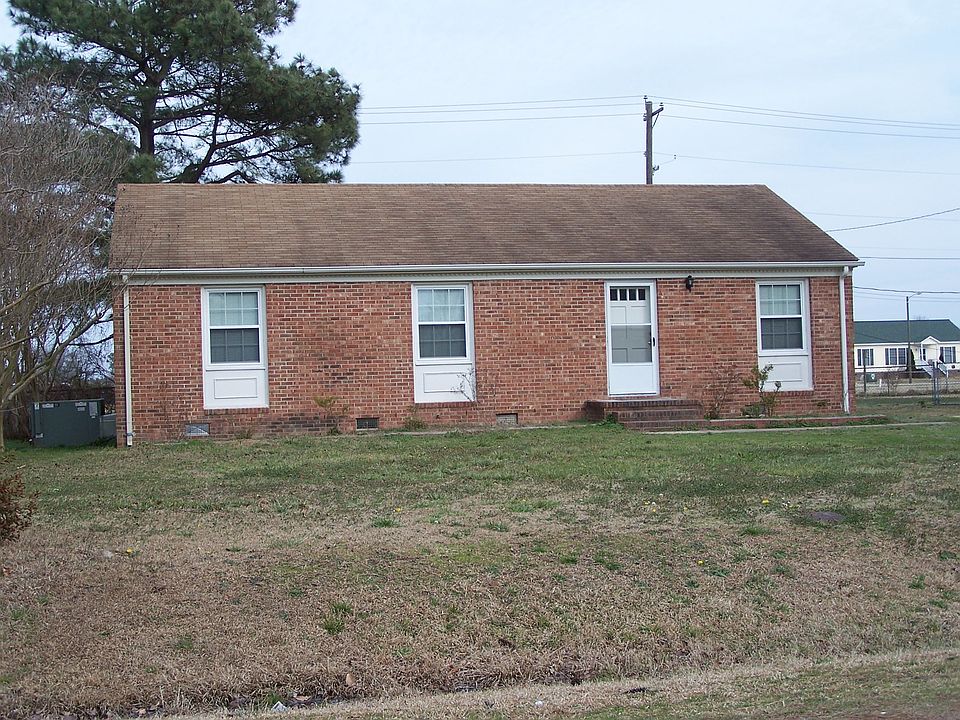 2nd image of 2501 Lynn Ave