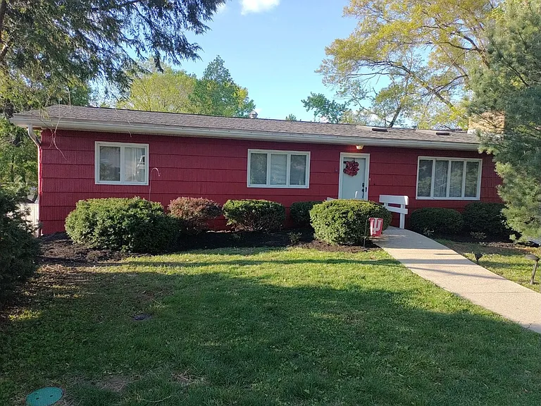 2621 E Edwards Row — Photo 19