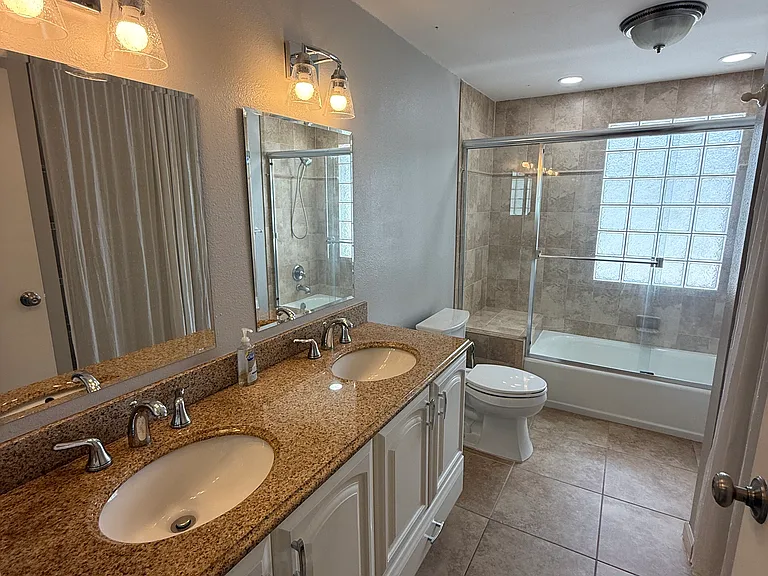 323 Sweetgum Ct — Photo 36