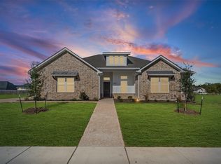 825 Forward Pass Dr, Hewitt, TX 76643