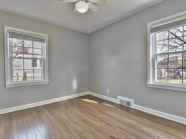 5633 Granada St — Photo 19